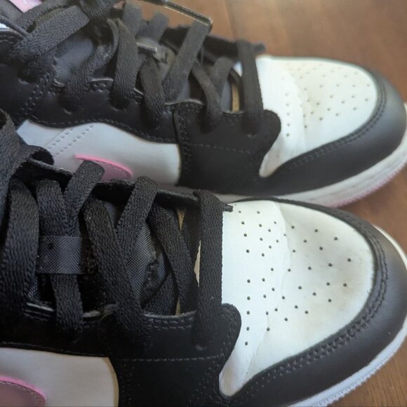 Nike Air Jordan Retro Kids Black and Pink Sneakers - Picture 9 of 13